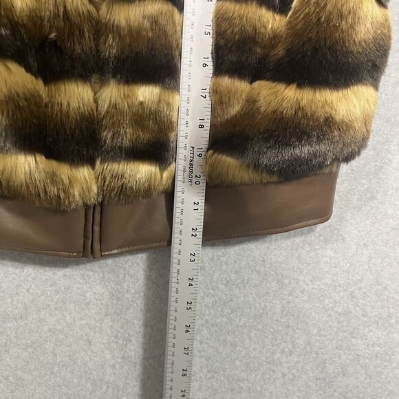 Chicos Faux Fur Vest Womens Small Zip Up Front Stripes Lined Winter Mob Wife - Picture 11 of 12